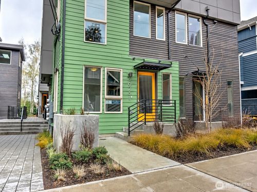 a-3625 Evanston Ave N, Seattle, WA, 98103-8512 | Card Image