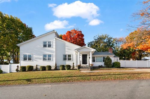 14 Cumberland St, Cumberland, RI, 02864-7414 | Card Image