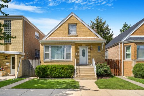 5736 S Kenneth Ave, Chicago, IL, 60629-4806 | Card Image