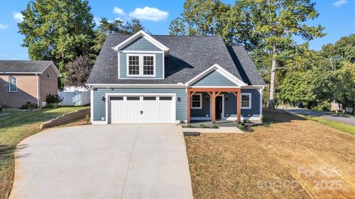 439 Kipling Dr, Taylorsville, NC, 28681-5713 | Card Image