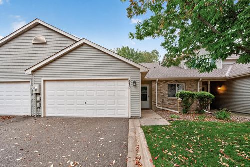 670 Monn Ave, Vadnais Heights, MN, 55127-7168 | Card Image