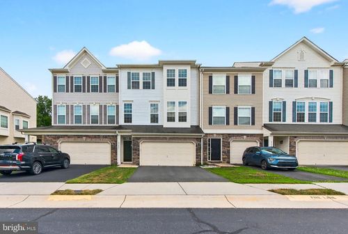 41901 Diamondleaf Ter, ALDIE, VA, 20105-5688 | Card Image