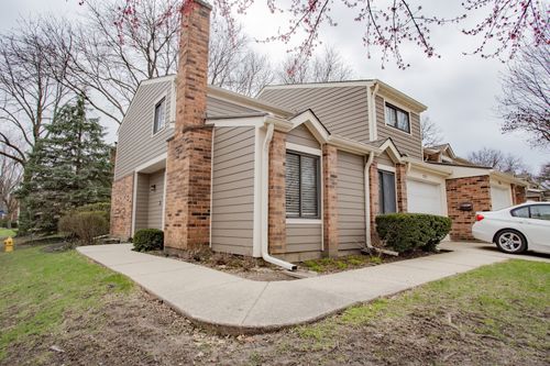 211 W Hanover Pl, Mount Prospect, IL, 60056-1017 | Card Image