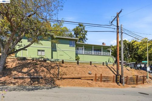5760 Leona St, Oakland, CA, 94605-1234 | Card Image