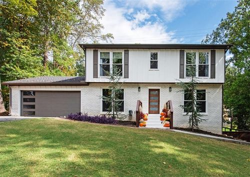 7249 Thornhill Ln, Sandy Springs, GA, 30328-1308 | Card Image
