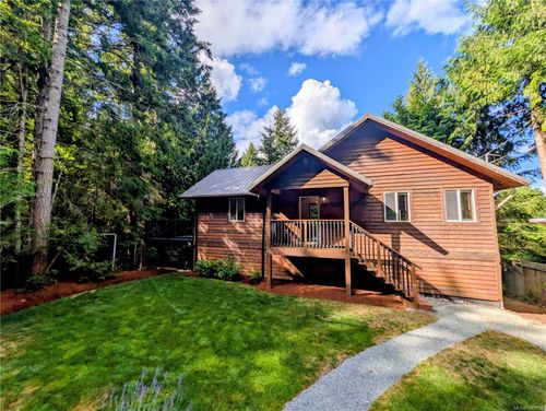1018 Bertha Ave, Gabriola Island, BC, V0R1X3 | Card Image