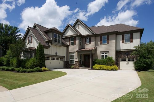 426 Kirkbride Ct, Fort Mill, SC, 29715-0050 | Card Image