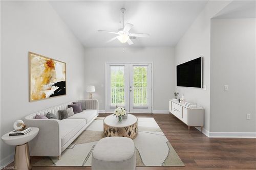 305-923 Windcastle Ln, Winston-Salem, NC, 27105-2671 | Card Image