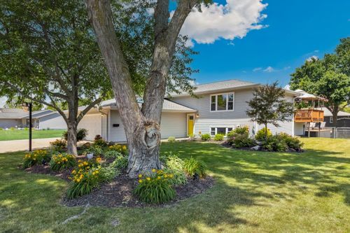 502 W 11th St, Rock Falls, IL, 61071-1672 | Card Image