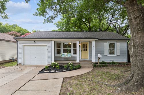 411 W Taylor St, Sherman, TX, 75092-2749 | Card Image