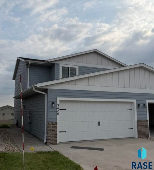 9426 W Tunis Dr Drive, Sioux Falls, SD, 57106 | Card Image