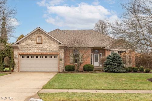 2107 Burberry Street Nw, North Canton, OH, 44720 | Card Image