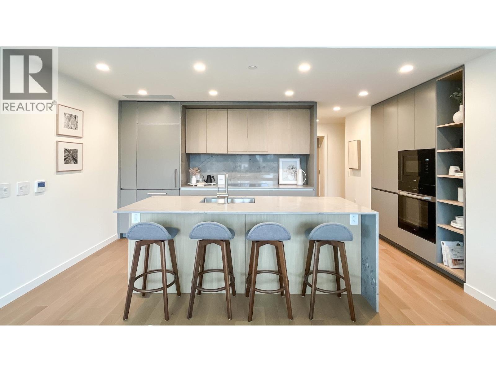 Residential in West Vancouver 2