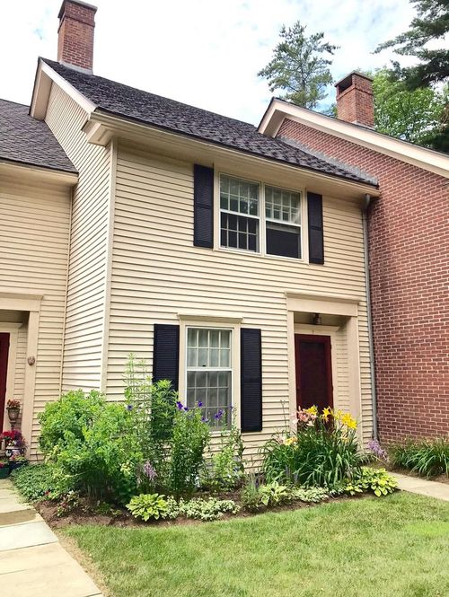 2 Townhouse Way, Woodstock, VT, 05091-3502 | Card Image