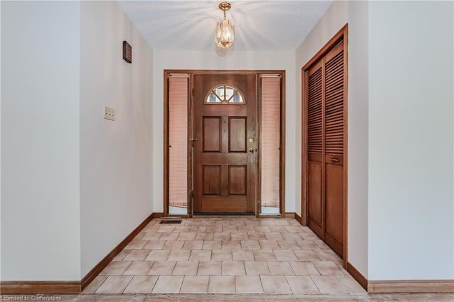 2145 Coronation Blvd, House other with 4 bedrooms, 2 bathrooms and 10 parking in Cambridge ON | Image 6