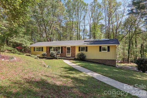 45 Crosswick Ln, Hendersonville, NC, 28739-8989 | Card Image