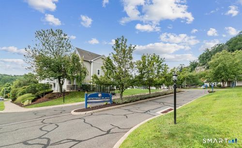 64 Stetson Pl, Danbury, CT, 06811-3876 | Card Image