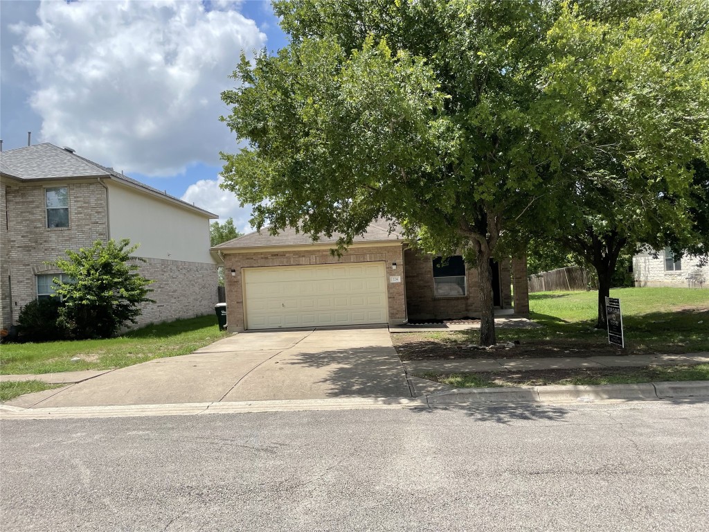 Dark Horse Ln, Buda, TX 78610