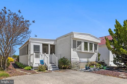 822 Bahia Dr, OCEAN CITY, MD, 21842-5847 | Card Image