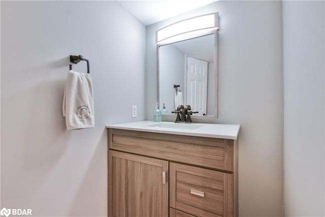 8468 8 Th Line, House other with 4 bedrooms, 2 bathrooms and 8 parking in Utopia ON | Image 26