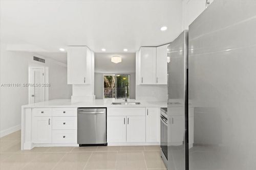 apt-201-319 Ne 14th Ave, Hallandale Beach, FL, 33009-7448 | Card Image