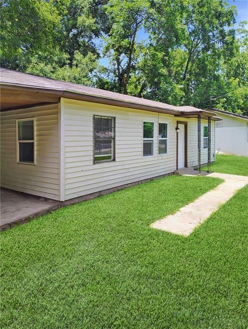 203 Johns Rd, Warner Robins, GA, 31093-1919 | Card Image