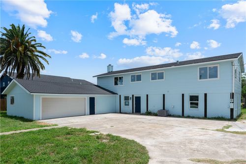 321 Clearview Dr, Corpus Christi, TX, 78418-3010 | Card Image