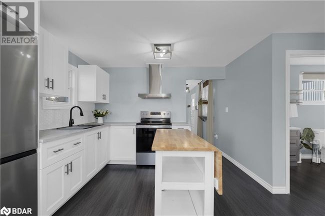 11 James Street, House other with 2 bedrooms, 1 bathrooms and 4 parking in Orillia ON | Image 11
