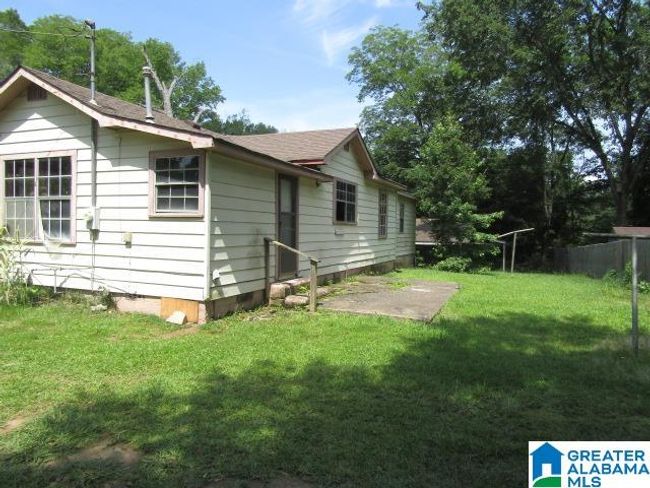 308 4 Th St N, House other with 3 bedrooms, 2 bathrooms and null parking in Pell City AL | Image 4
