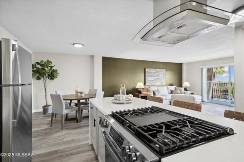 ste-8a-425A W Paseo Redondo, Tucson, AZ, 85701-7203 | Card Image