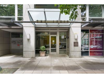 302 - 1125 Nw 9 Th Ave, Condo with 2 bedrooms, 2 bathrooms and 1 parking in Portland OR | Image 2