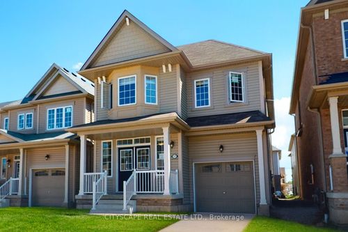 17 Beatty Ave, Welland, ON, L3B0E9 | Card Image