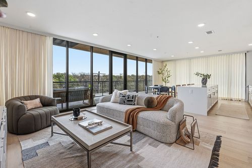 apt-410-1600 S 1st St, Austin, TX, 78704-3045 | Card Image