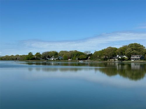 1854 N Bayview Rd, Southold, NY, 11971-3228 | Card Image