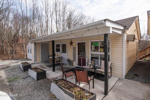 1148 Golf Park Dr, Lake Ariel, PA, 18436-4813 | Card Image