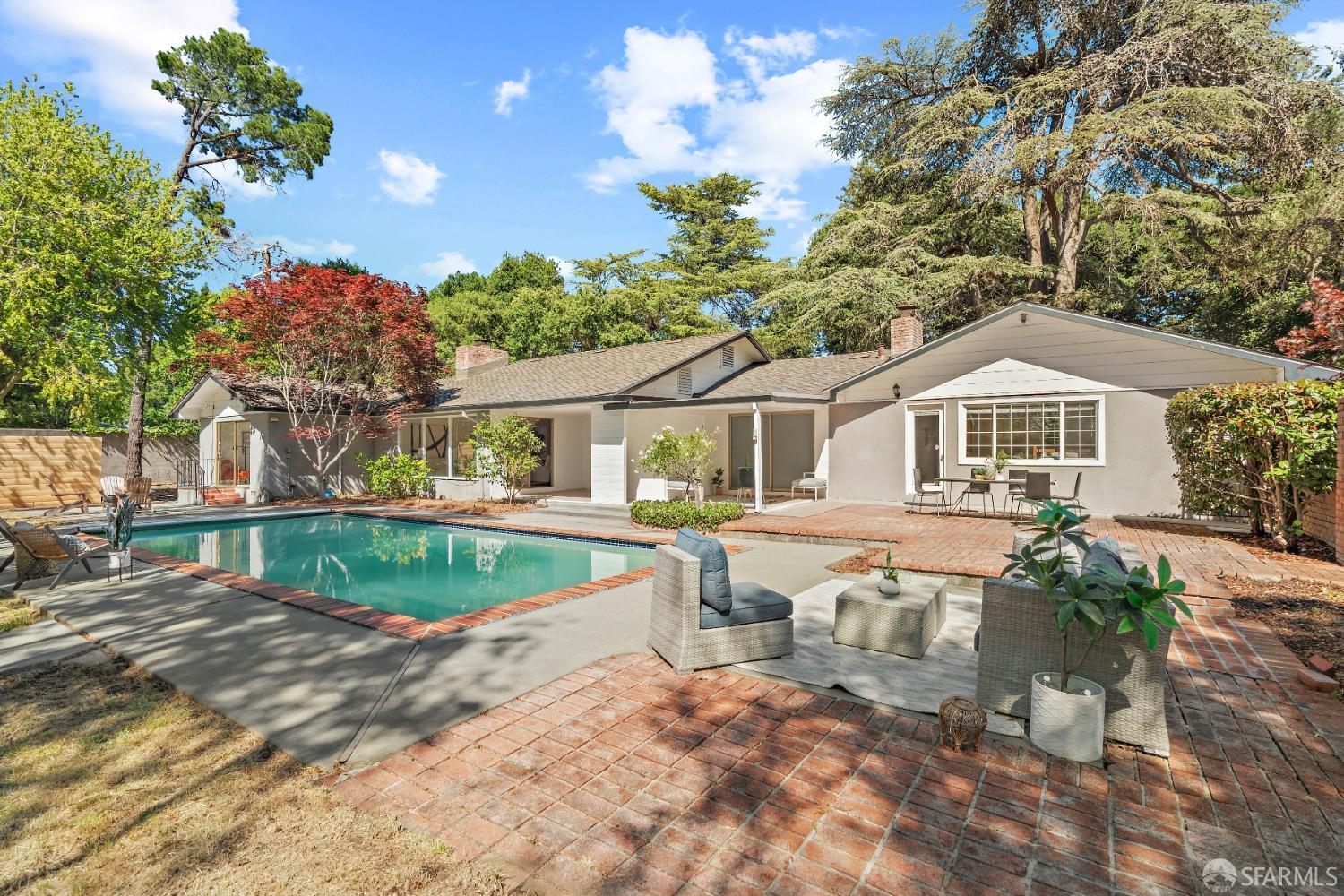 Irving Ave, Atherton, CA 94027