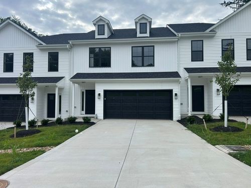 10073 Old Perry Hwy, Wexford, PA, 15090-9319 | Card Image
