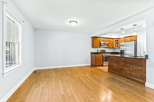 106-106 Green St, Reading, MA, 01867-3212 | Card Image