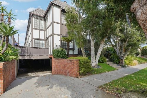 unit-3-713 9th St, Santa Monica, CA, 90402-2849 | Card Image