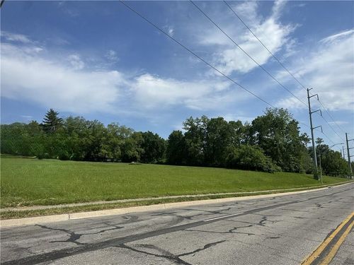 15607 E Independence Ave, Independence, MO, 64050-3345 | Card Image