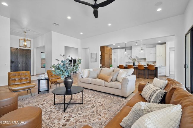 Great Room | Image 11