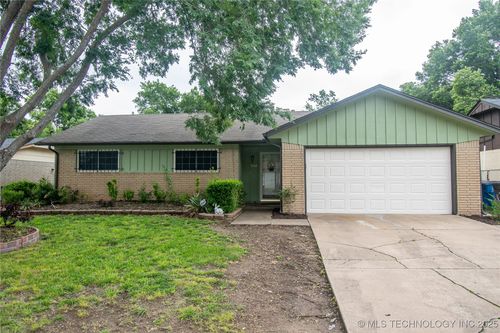 11612 E 28th St, Tulsa, OK, 74129-8040 | Card Image