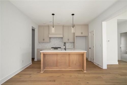 9553 Jupiter Street, Lenexa, KS, 66219 | Card Image