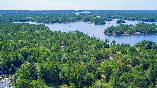 250 S Shore Rd, House other with 6 bedrooms, 4 bathrooms and 12 parking in Pointe-Au-Baril-Station ON | Image 47