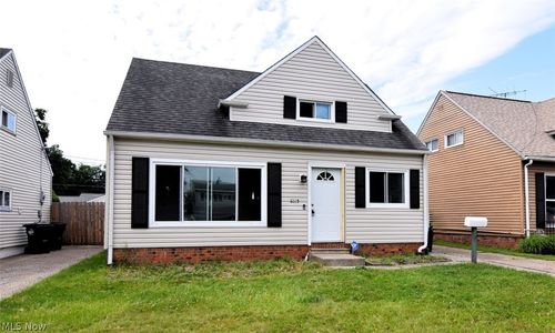8115 Liberty Ave, Parma, OH, 44129-1316 | Card Image