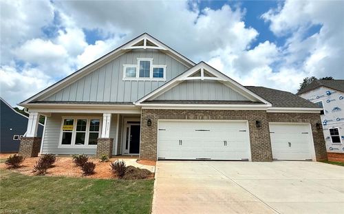 8117 Barberry Ln, Clemmons, NC, 27012 | Card Image