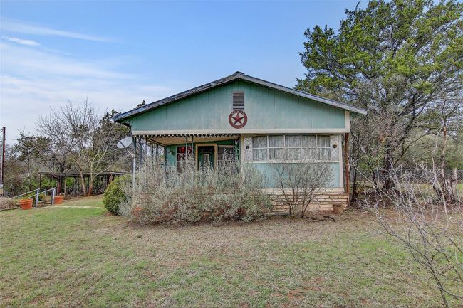 205 Singleton Dr, House other with 1 bedrooms, 1 bathrooms and 4 parking in Spicewood TX | Image 15