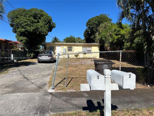 1115 21st St, West Palm Beach, FL, 33407-5786 | Card Image