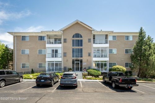 apt-202-8507 Atrium Dr, Louisville, KY, 40220-4061 | Card Image