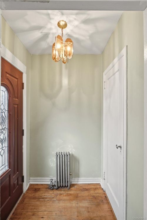 11007 172nd St, Jamaica, NY, 11433-3436 | Card Image